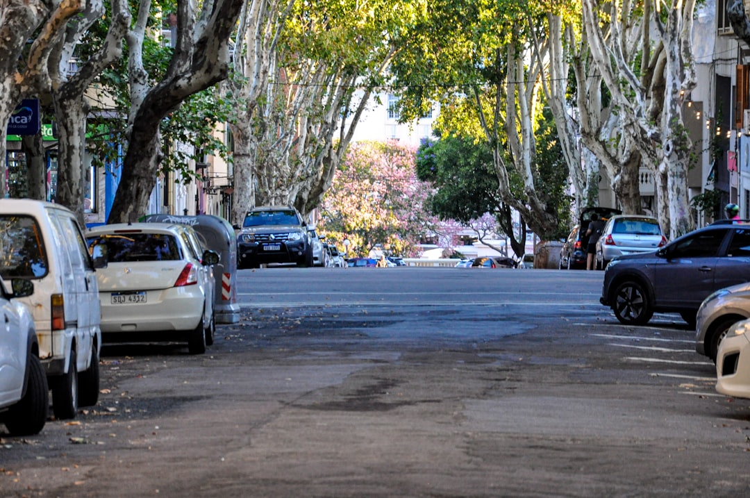 Faut-il assurer une voiture au garage
