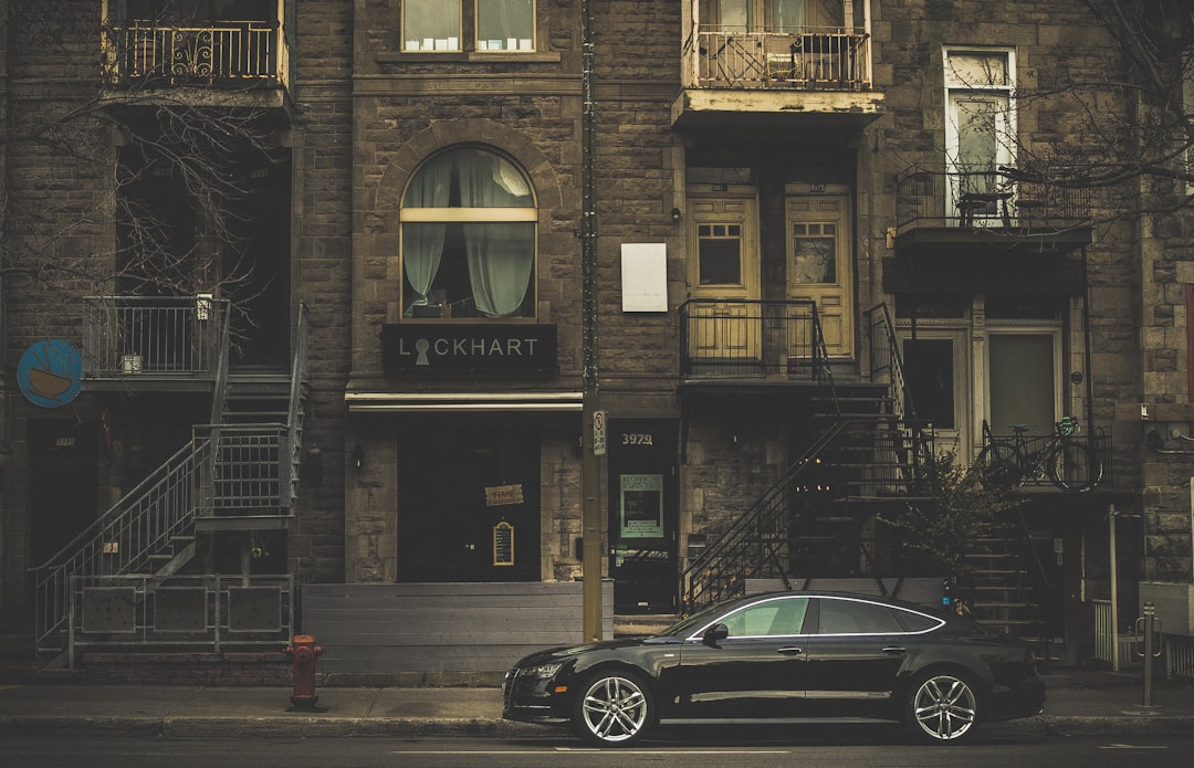 Qui doit assurer une voiture en leasing